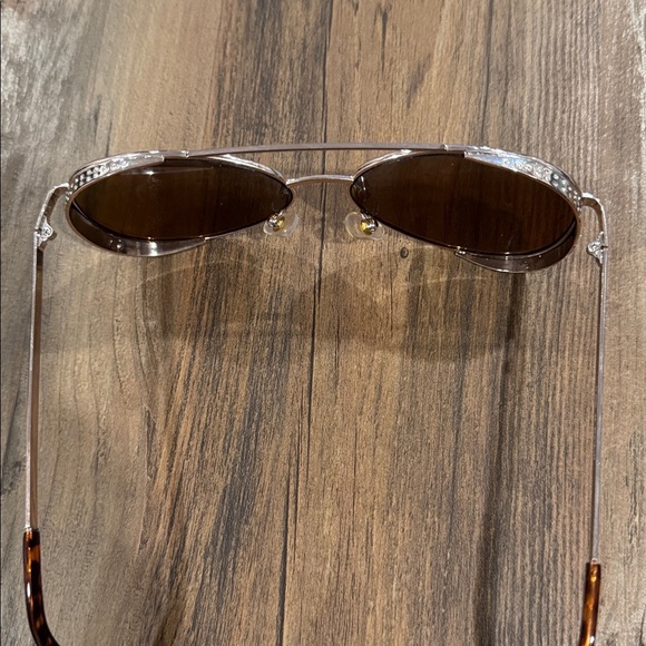 Joe’s Brown Aviator Sunglasses - Picture 5 of 6